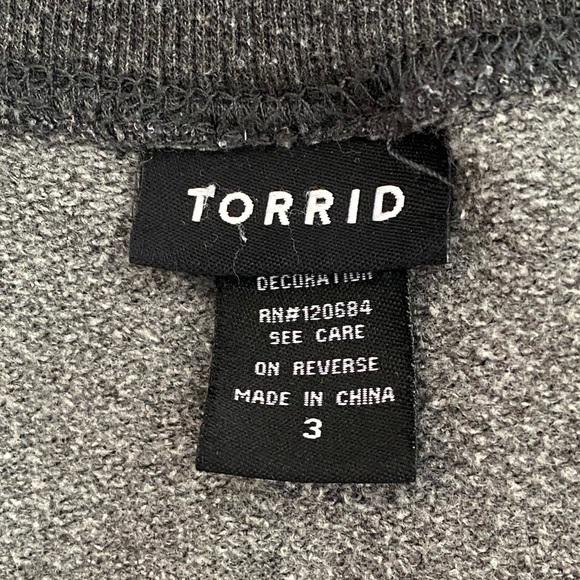 Torrid 3 Gray Zipper Side Sweatshirt - Picture 9 of 12